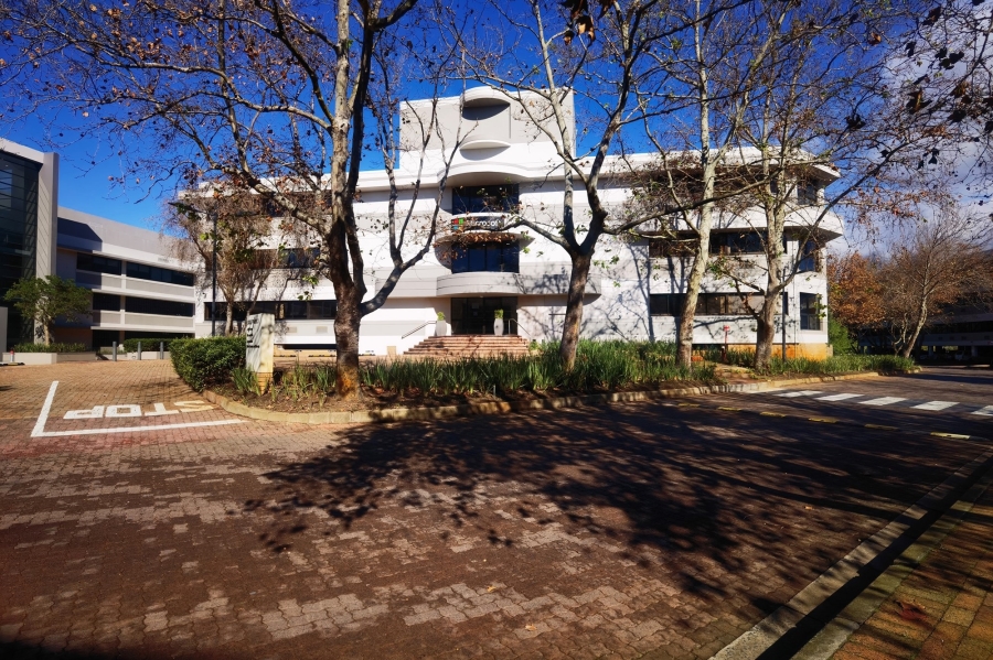 To Let commercial Property for Rent in Mowbray Western Cape